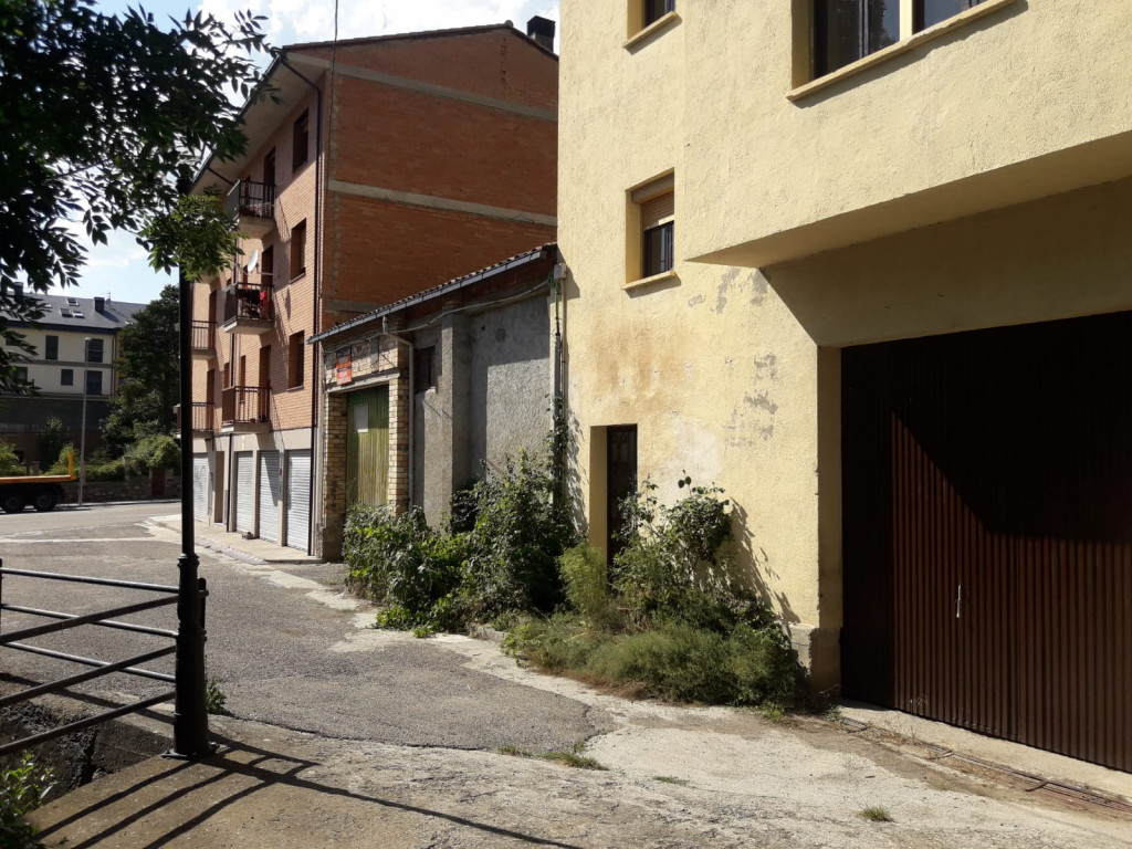 VIALLER EN VENTA SOLAR EDIFICABLE 
