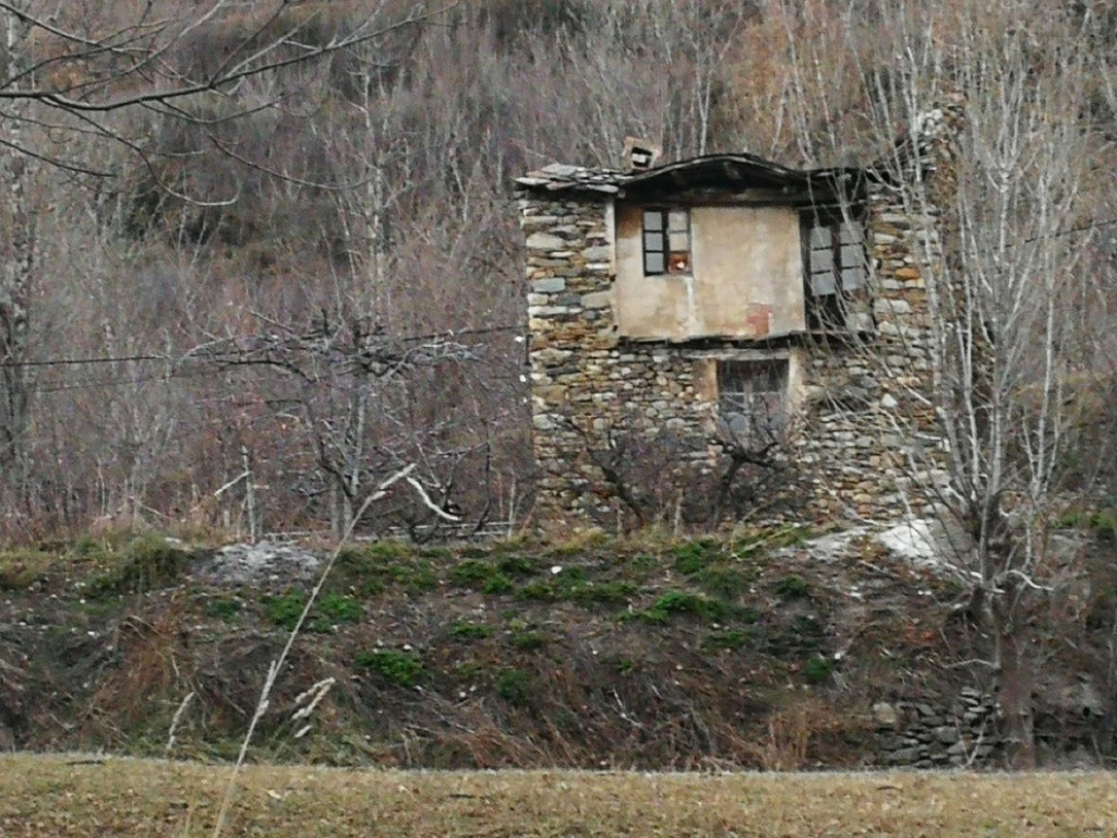 ERILL LA VALL EN VENTA CASA 