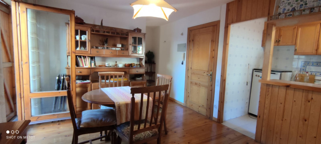 BOI -VALL DE BOI- EN VENTA APARTAMENTO DUPLEX CON JARDÍN 