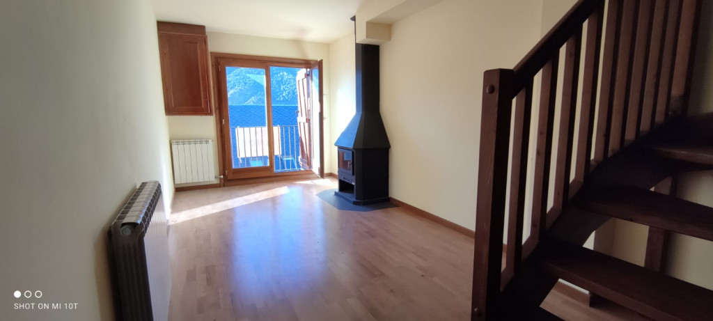 BOI EN VENTA APARTAMENTO DUPLEX CON ALTILLO -VALL DE BOI-