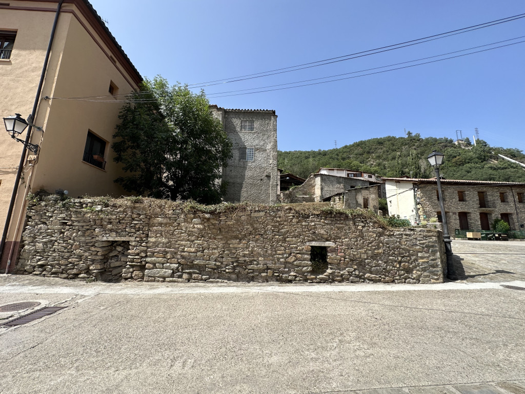 LLESP- EL PONT DE SUERT- TERRENO PARA EDIFICAR  