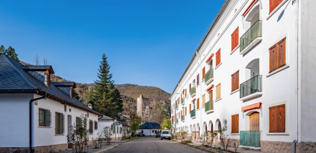 APARTAMENTO DE 3 DORMITORIOS EN XERALLO (SARROCA DE BELLERA) -PALLARS JUSSA-