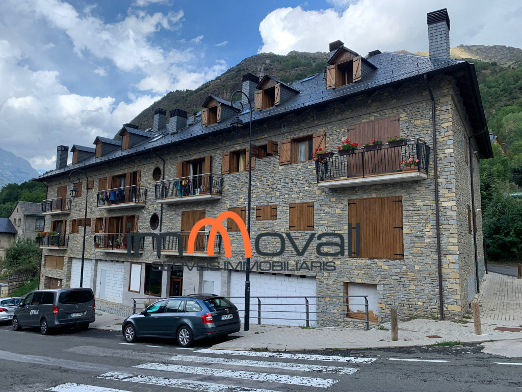 APARTAMENTO 2 DORMITORIOS + PARKING EN EL PUEBLO DE BOI